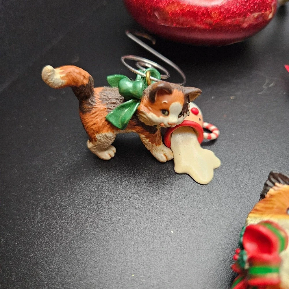 Vintage Cat Christmas Ornament Lot of 8‎ Resin Glass 1990s Kitty Holiday Decor
